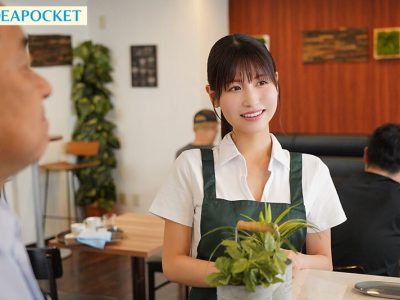 Em sinh viên trẻ đẹp Sakura Momo bị hiếp dâm bởi gã quản lý dâm dê ngay trước mặt người yêu